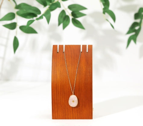 Women Oval Jade Copper Bound Necklace