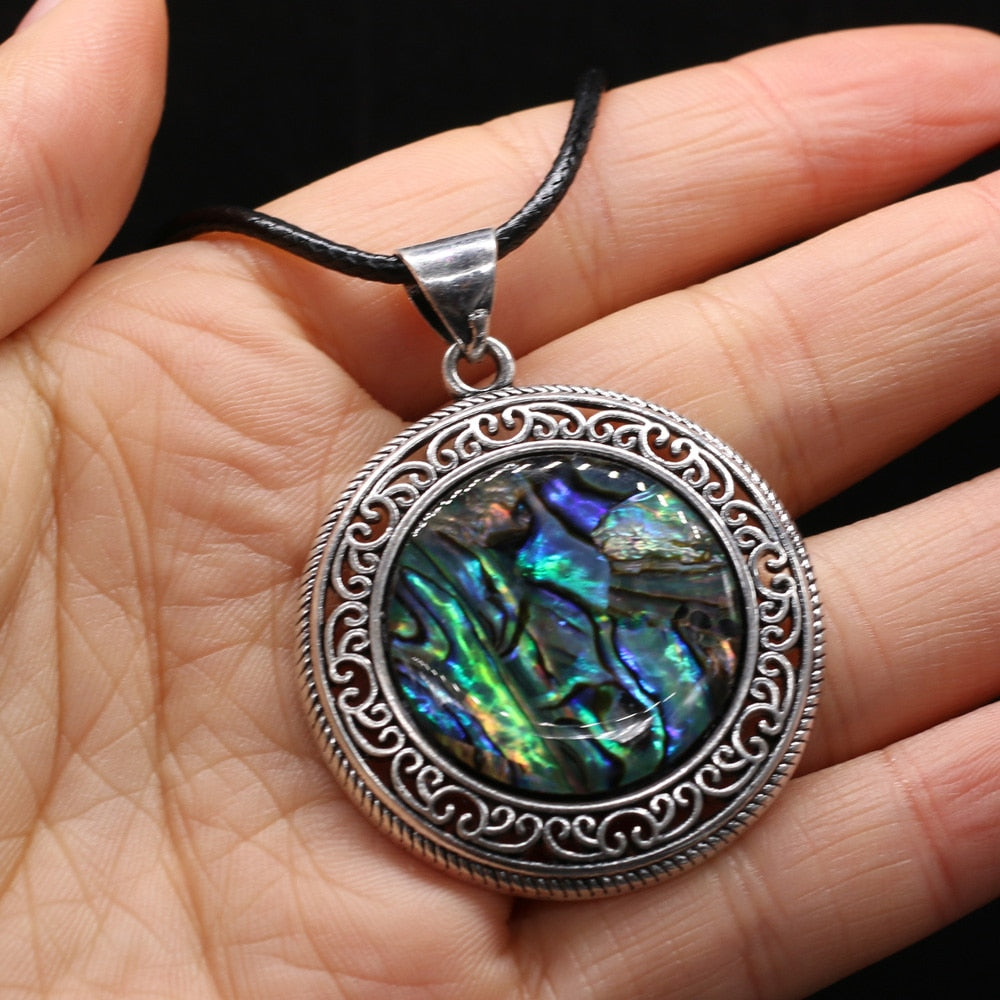 Antique Silver-Color Pendant Round Shape Lapis