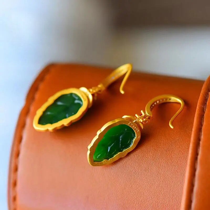 Natural Hetian jade spinach green leaf