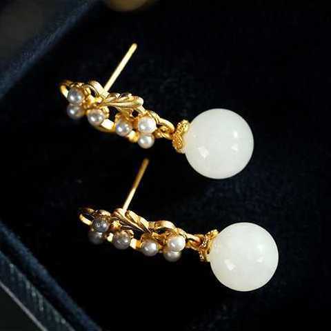 New silver with natural Hotan jade round bead long earrings
