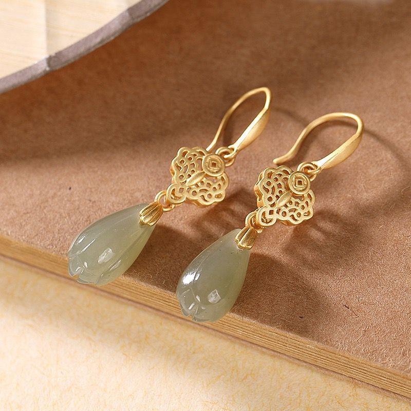 Original natural Hetian jade fresh orchid earrings