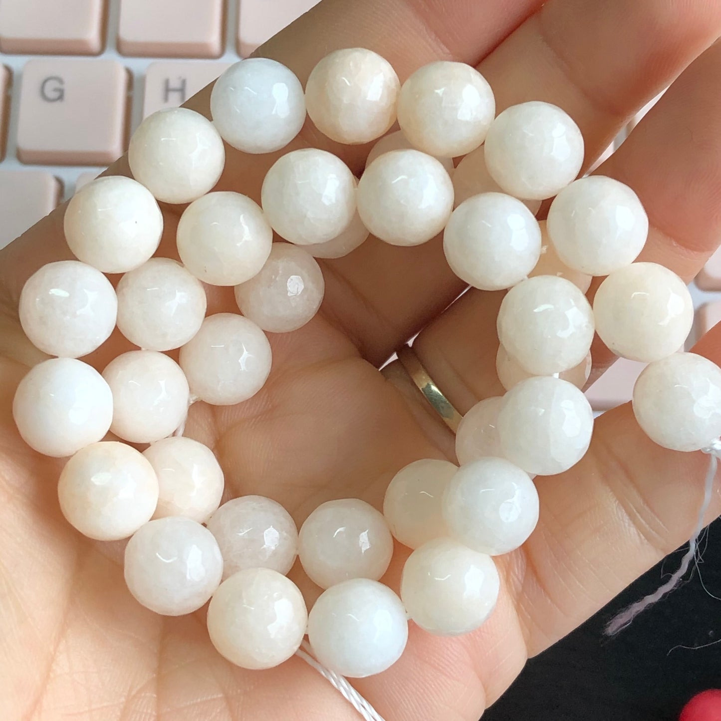 Faceted Dark Green Chalcedony White Jades Stone