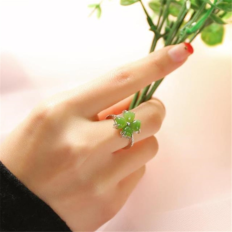 Classic Jade Green Clover Ring For Lady Anniversary
