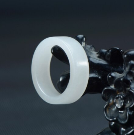 Natural green Hetian Jade Ring Chinese Jadeite