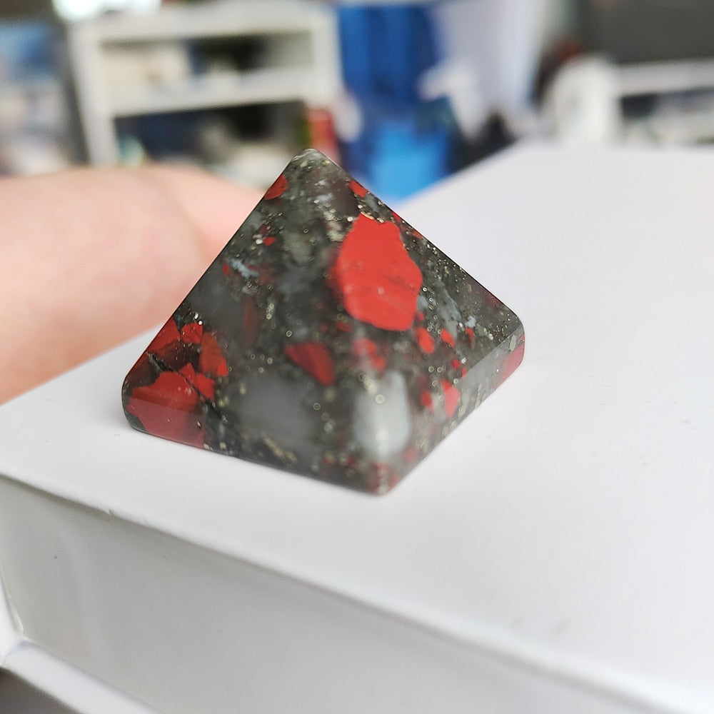 Natural Crystal Pyramid Healing Crystal Crafts Rose