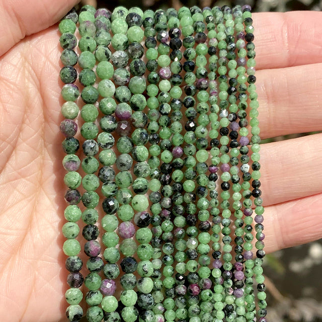 Natural Stone Faceted Opals Crystals
