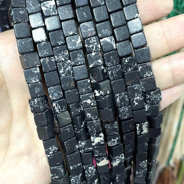 Natural Square Jades Stone Spacer Beads For Jewelry