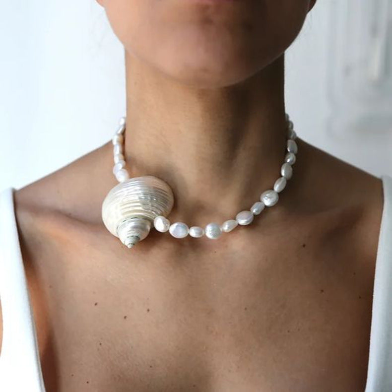 Natural Baroque Freshwater Short Pearl Necklace Conch Necklace