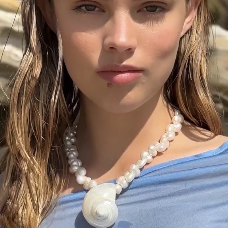 Natural Baroque Freshwater Short Pearl Necklace Conch Necklace
