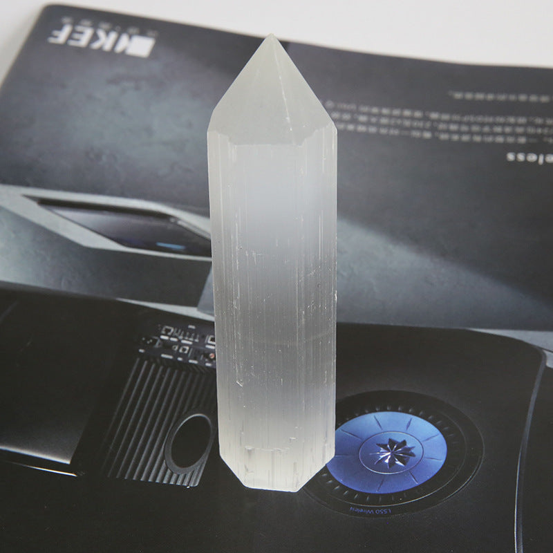 Single-pointed Six-sided Natural Crystal Column