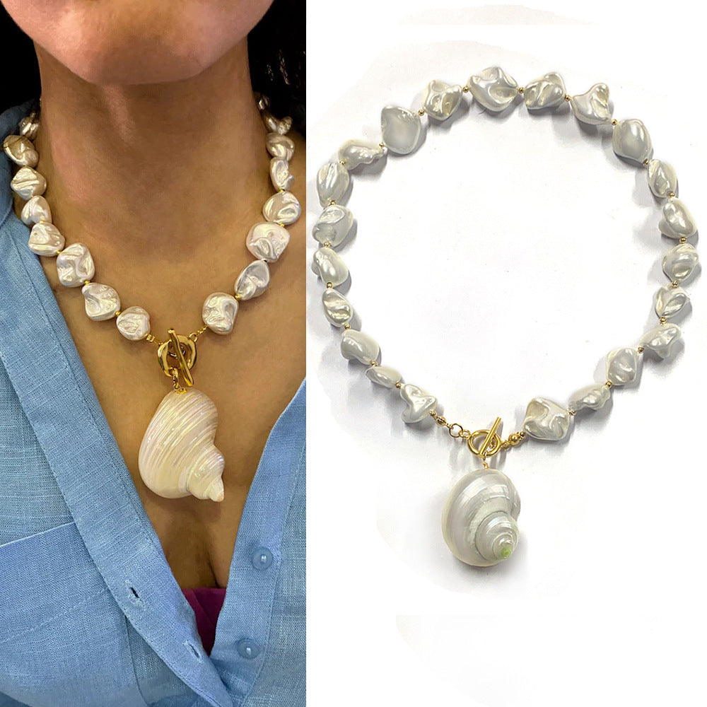 Natural Baroque Freshwater Short Pearl Necklace Conch Necklace
