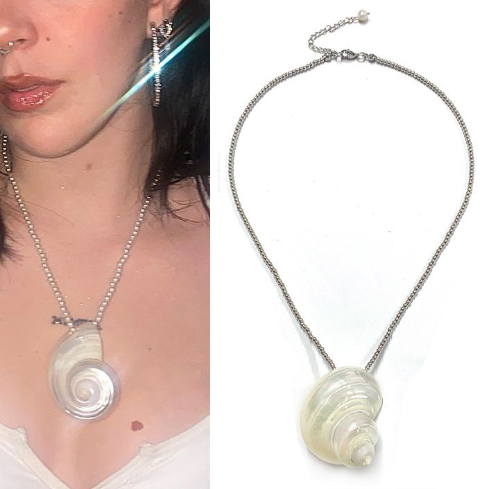 Natural Baroque Freshwater Short Pearl Necklace Conch Necklace