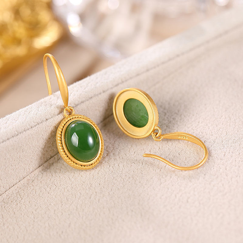 Natural Hetian jade green oval earrings exquisite