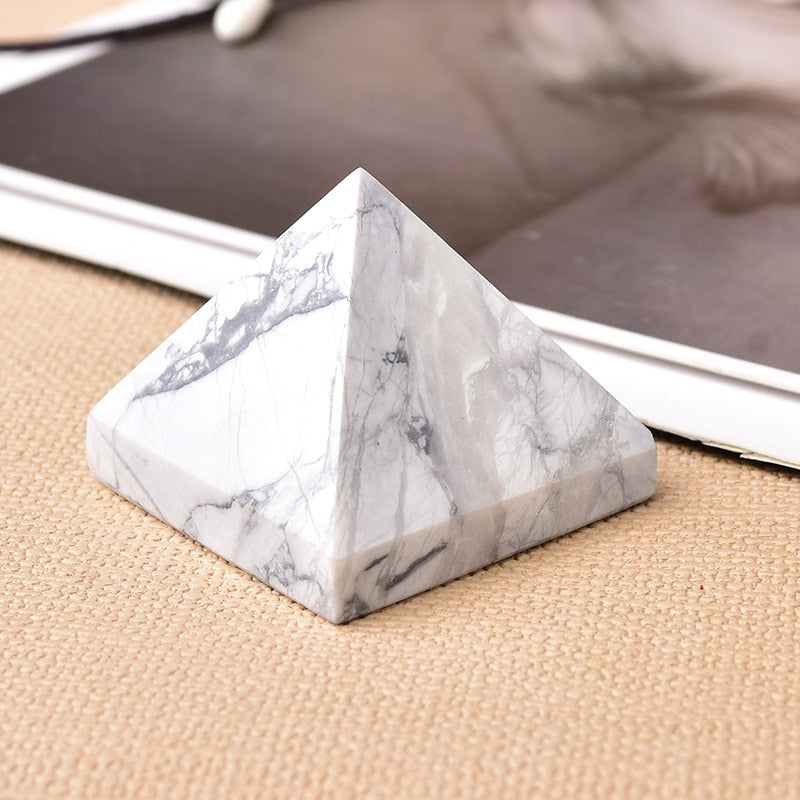 Fluorite Crystal Pyramid Quartz Healing Stone