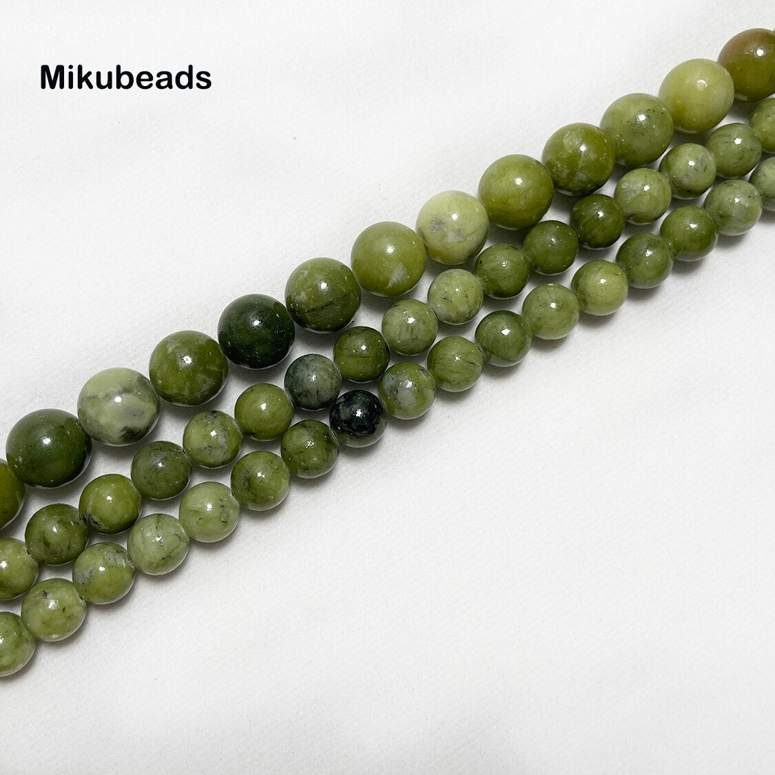 Wholesale Natural Green Jade Stone Smooth Round