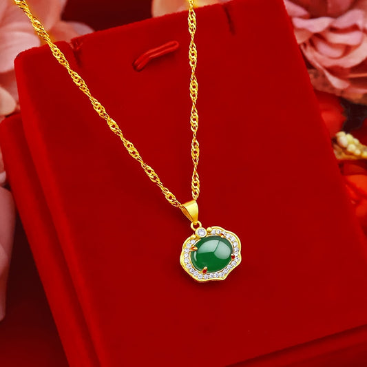 Gold Chain Necklace Pendant Green Emerald Gemstone
